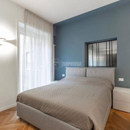 Milano - Delizioso Appartamento In Pieno Centro. Fancy Yellow Apartments ภายนอก รูปภาพ